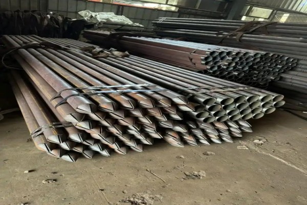 河南河南管棚<a href='https://henan.lcdkj.cn/zhujiangguan/' target='_blank' title='河南注浆管'><strong>河南注浆管</strong></a>工程案例 隧道边坡加固河南河南河南注浆管应用实例 河南管棚河南河南河南注浆管工程案例 隧道边坡加固河南河南河南注浆管应用实例